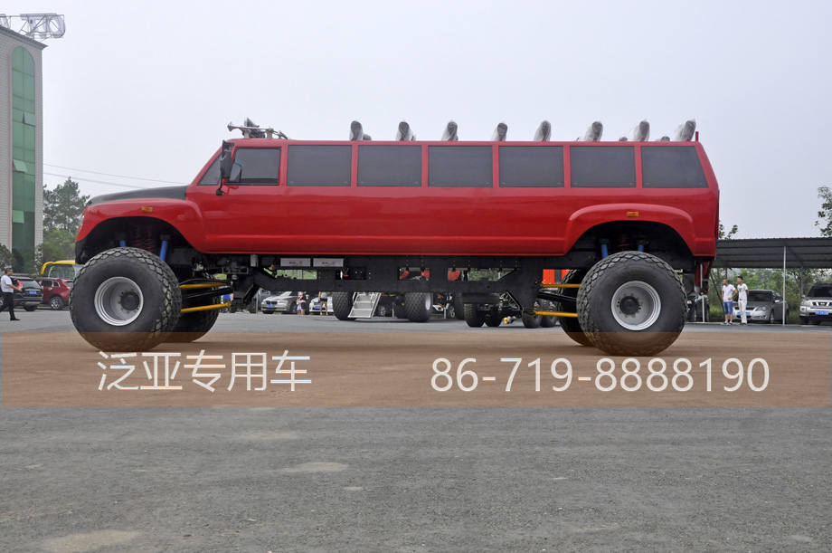 沙漠冲浪车,沙漠旅游观光车,四驱沙漠车,沙漠越野车,4*4沙漠观光车,冲沙车,大脚怪,沙漠景区,个性化定制,特种车定制,改装定制车辆
