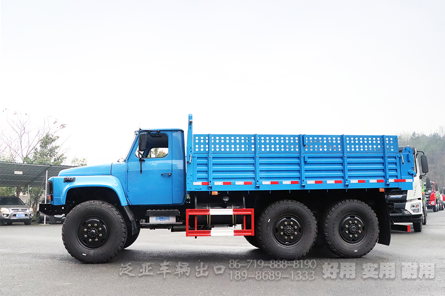 东风六驱自卸车,东风自卸车,东风eq2100,东风245,东风6X6卡车,风六驱卡车,东风六驱运兵车,东风六驱越野车,东风越野专用车,东风6驱