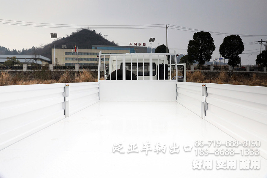5.5米货箱卡车,新款东风6*6,260马力森林卡车,山地越野卡车,豪华卡车,恶劣路况专用车