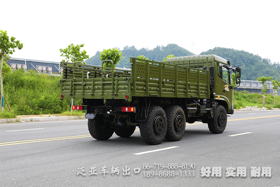 东风6×6,越野卡车厂家,专用卡车厂家,升级款货车,EQ2102载货车,东风六驱,六驱EQ2102,190马力货车,平头货车定制