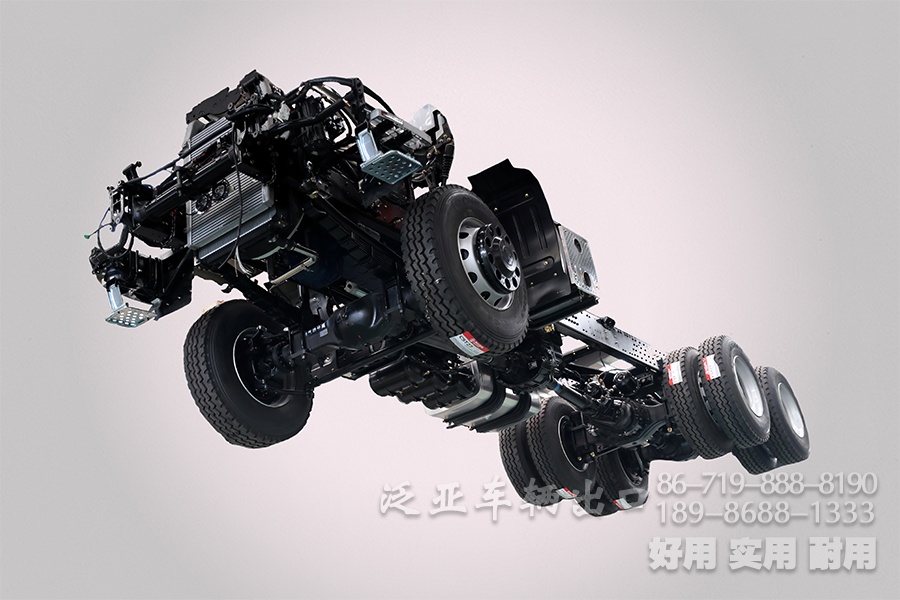 东风三桥底盘,25吨底盘,350马力底盘,出口重型底盘,8米后八轮底盘,底盘改装,三类底盘