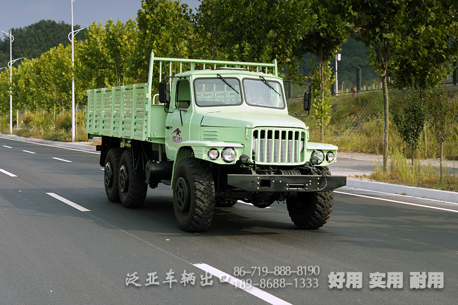 东风EQ2100,东风定制款越野车,长头EQ2100,六驱越野运兵车,6*6尖头载货汽车,六驱载货汽车,运兵卡车,长头卡车,190马力卡车,越野运兵车