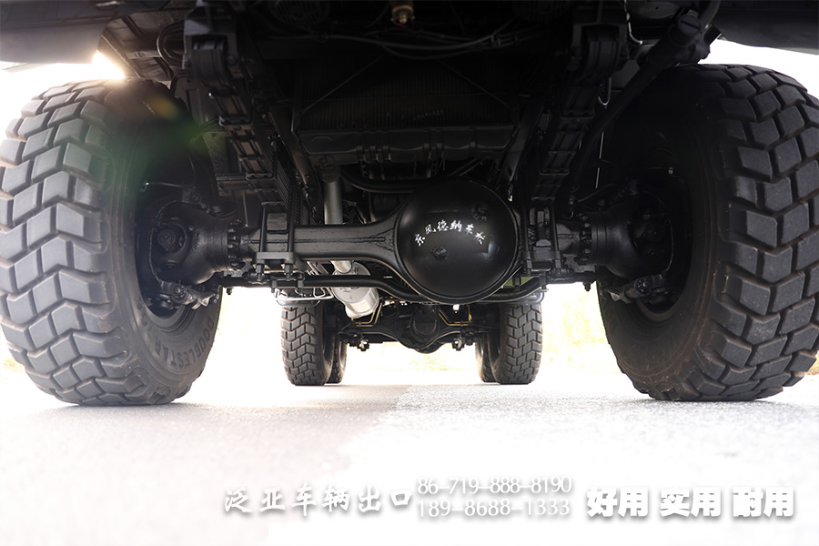 东风越野卡车,双排卡车销售,3.5吨越野卡车,EQ2102运兵车,东风四驱六驱卡车,东风卡车出口