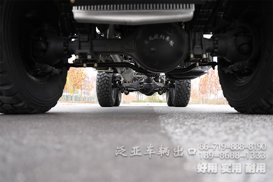 东风六驱一排半驾驶室,EQ2102N,越野底盘,专用车底盘,东风6*6,东风平头底盘,153双排驾驶室,军车底盘,153双排底盘