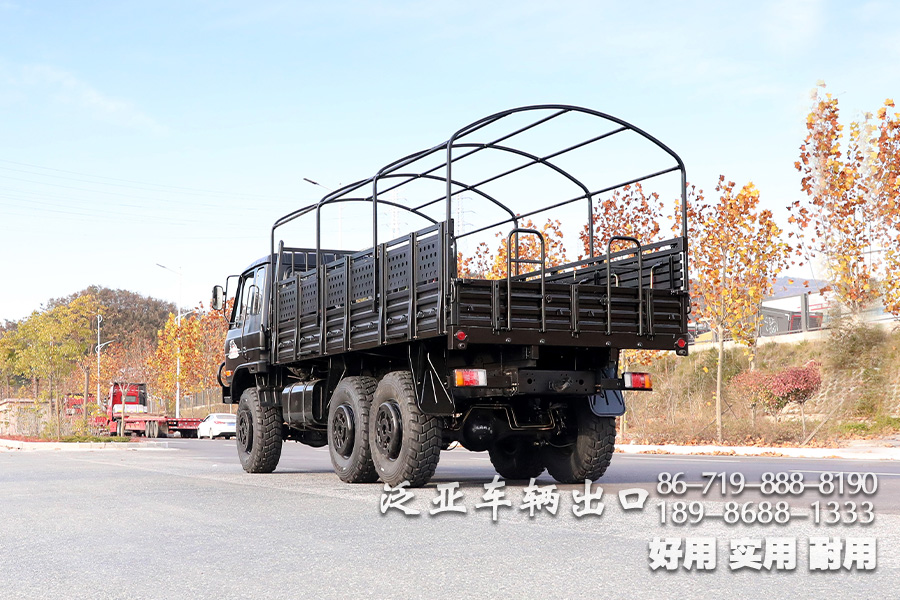  东风六驱一排半驾驶室,EQ2102N,越野底盘,专用车底盘,东风6*6,东风平头底盘,153双排驾驶室,军车底盘,153双排底盘