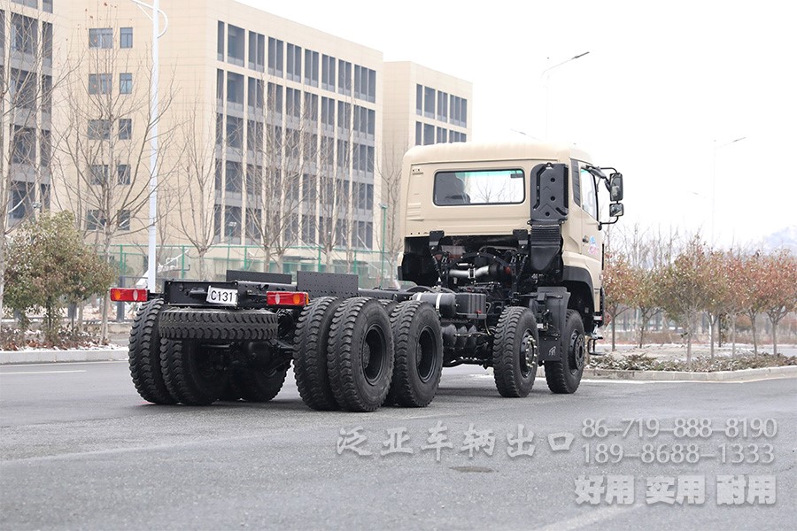 东风底盘改装,八驱底盘,东风450马力底盘,东风八驱,大马力越野底盘,450马力底盘,后八轮越野底盘,全驱可改装型底盘