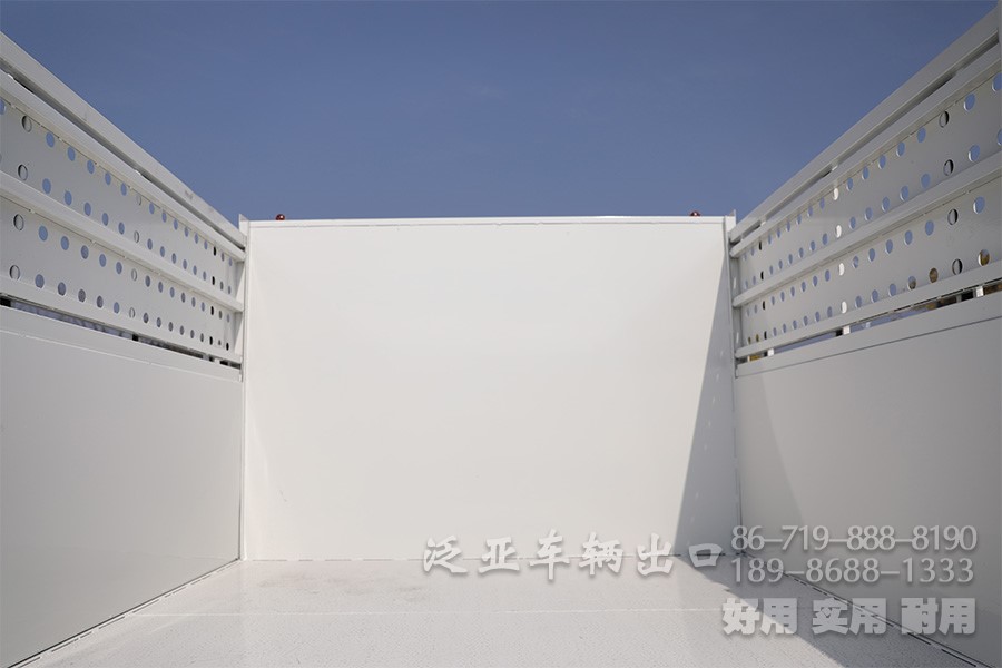 东风13吨自卸车,四驱自卸卡车,4x4自卸车,货箱加高型自卸车,越野自卸卡车,两桥矿用自卸车,自卸车出口,自卸车销售