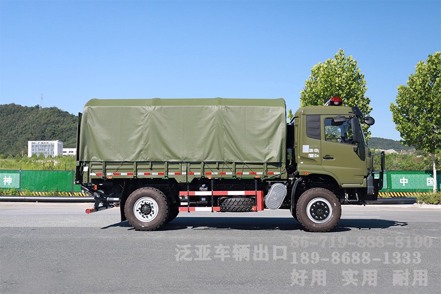 东风四驱，4x4全驱，运兵车