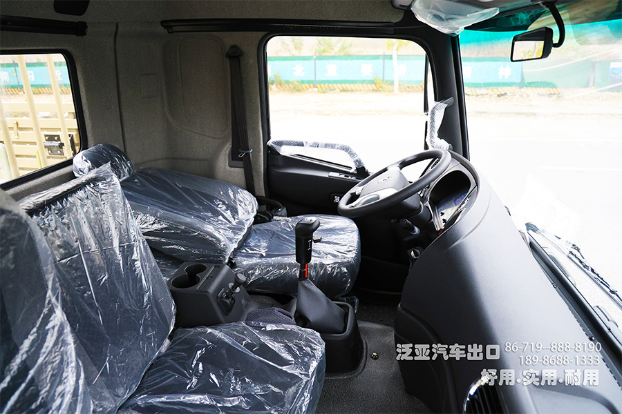 东风运兵车,4*2东风卡车,东风天锦6吨卡车,东风天锦运输车,EQ1120GA,军用越野卡车